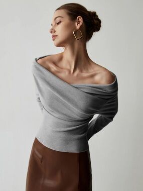 Commense Grey Off Shoulder Wrap Long Sleeve Knit Top Medium